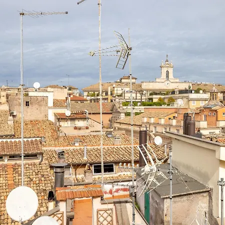 Apartment Pantheon With Terrace