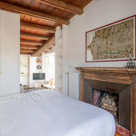 Pantheon With Terrace *